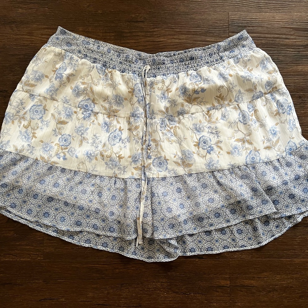 cato flower shorts